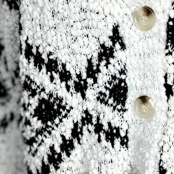 HYFVE Black White Oversized Popcorn Knit Button Down Cardigan Sweater Size Small - Picture 8 of 13